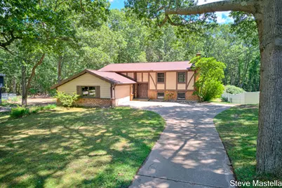 18746 N Fruitport Road, Spring Lake, MI 49456 - Photo 1