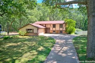 18746 N Fruitport Rd, Spring Lake, MI 49456 - Photo 1