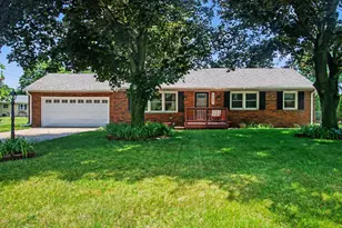 2125 Pawnee Path, Stevensville, MI 49127 - Photo 1
