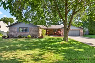 1329 Margaret Pl, Saint Joseph, MI 49085 - Photo 1
