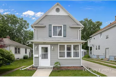 717 Garfield Avenue NW, Grand Rapids, MI 49504 - Photo 1