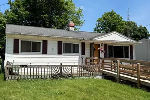 607 E North St, Albion, MI 49224 - Photo 1