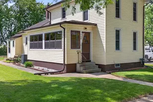 709 Detroit St, Jackson, MI 49201 - Photo 1