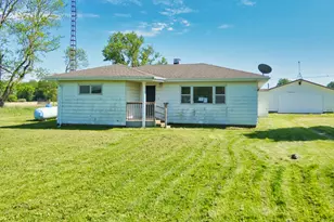 4534 E Britain Ave, Benton Harbor, MI 49022 - Photo 1