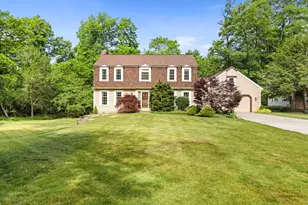 115 Cascade Dr, Battle Creek, MI 49015 - Photo 1