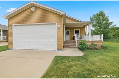 5610 Kingsley Drive NE, Rockford, MI 49341 - Photo 1