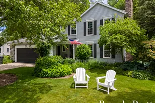 5274 Crooked Pine Dr SW, Grandville, MI 49418 - Photo 1