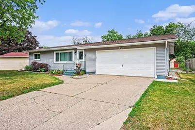 162 Cameron Drive, Battle Creek, MI 49015 - Photo 1
