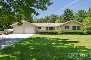 3535 S Sheridan Dr, Muskegon, MI 49444 - Photo 1