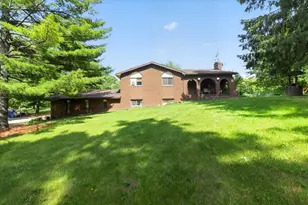 2717 Fishbeck Rd, Howell, MI 48843 - Photo 1