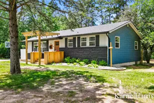 415 S Luray St, Greenville, MI 48838 - Photo 1
