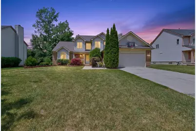 24381 Elmhurst Avenue, Farmington Hills, MI 48336 - Photo 1