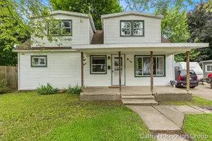915 Branch St, Ionia, MI 48846 - Photo 1