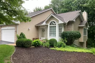 135 Rose Ct, Battle Creek, MI 49015 - Photo 1