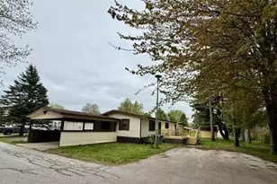 19 Elm Ct, Muskegon, MI 49445 - Photo 1