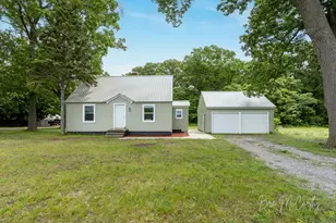 1186 N Wood St, Muskegon, MI 49445 - Photo 1