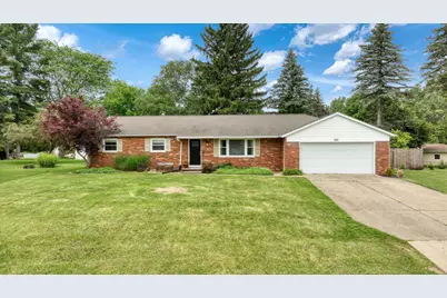 800 Hazelwood Boulevard, Jackson, MI 49203 - Photo 1