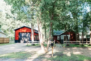 52493 35 1/2 St, Paw Paw, MI 49079 - Photo 1