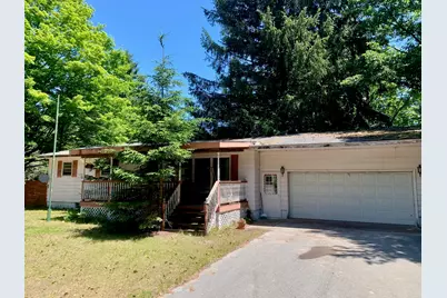 2648 N Lakeshore Drive, Ludington, MI 49431 - Photo 1