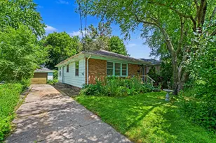 1057 Lyon St NE, Grand Rapids, MI 49503 - Photo 1