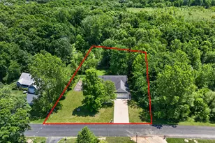 2061 Elwood Blvd, Spring Arbor, MI 49283 - Photo 1