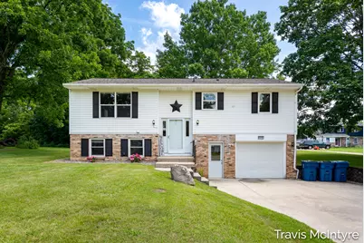 8022 Kraft Avenue SE, Caledonia, MI 49316 - Photo 1