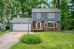 907 Westwood Blvd, Jackson, MI 49203 - Photo 1