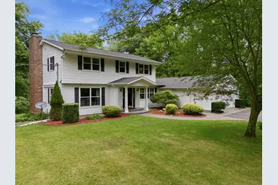 10425 E Q Avenue, Scotts, MI 49088 - Photo 1