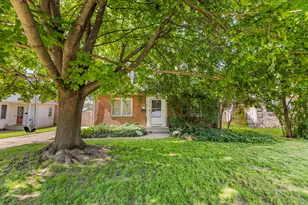 11 John R St, Battle Creek, MI 49015 - Photo 1