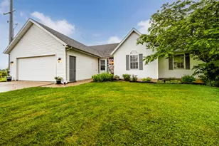 6515 Niagara Cir, Stevensville, MI 49127 - Photo 1