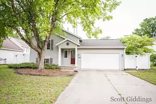 1100 Sprucewood Dr, Greenville, MI 48838 - Photo 1