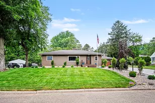 739 Old Gate Rd NW, Grand Rapids, MI 49504 - Photo 1