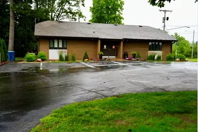 332 E Columbia Avenue E, Battle Creek, MI 49015 - Photo 1