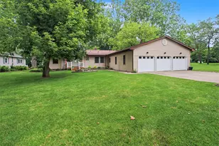 46896 Meadow Ln, Decatur, MI 49045 - Photo 1
