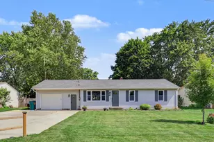 67 Gaines St SE, Grand Rapids, MI 49548 - Photo 1