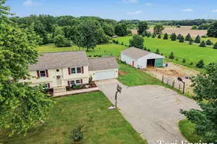 9137 Peterson St NE, Rockford, MI 49341 - Photo 1
