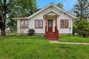 4308 Pleasant Grove Rd, Lansing, MI 48910 - Photo 1