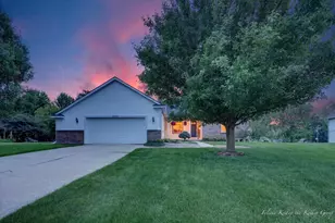 2033 Orchard Ridge Dr NW, Grand Rapids, MI 49534 - Photo 1