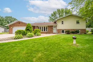 5985 Echo Ridge, Stevensville, MI 49127 - Photo 1