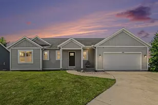 11436 Crestridge Ct, Holland, MI 49424 - Photo 1
