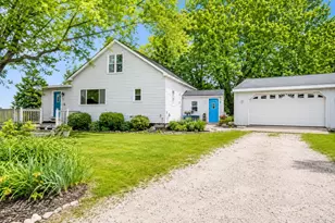 3428 S Comstock Ave, Fremont, MI 49412 - Photo 1