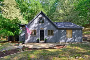 18075 Sunset Dr, Grand Haven, MI 49417 - Photo 1