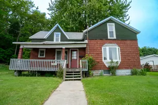 1514 Main St, Manistee, MI 49660 - Photo 1