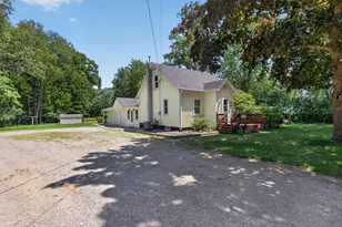 235 Bender St, Jackson, MI 49202 - Photo 1