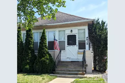 828 Lewis Avenue, Saint Joseph, MI 49085 - Photo 1