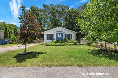 357 S Lake Avenue, Spring Lake, MI 49456 - Photo 1