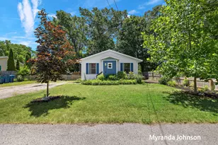 357 S Lake Ave, Spring Lake, MI 49456 - Photo 1
