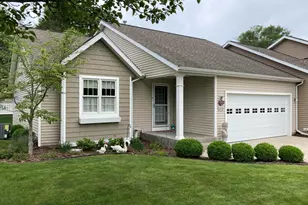 2143 Rosewood Ln, Muskegon, MI 49441 - Photo 1