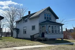 108 4th St, Ludington, MI 49431 - Photo 1