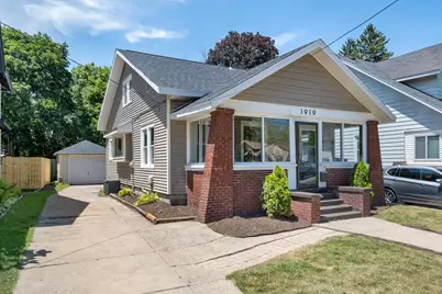1919 Lafayette Avenue SE, Grand Rapids, MI 49507 - Photo 1